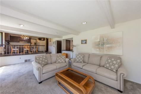 24390 Fairmount Boulevard Beachwood OH 44122