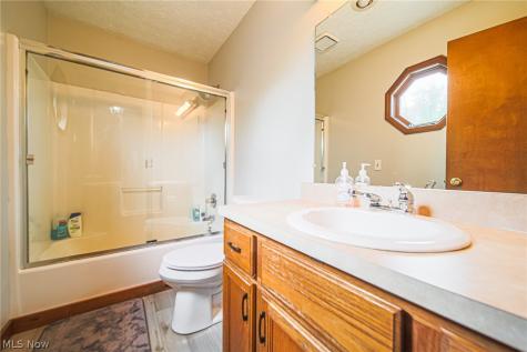 15157 Wynncrest Street SW Navarre OH 44662