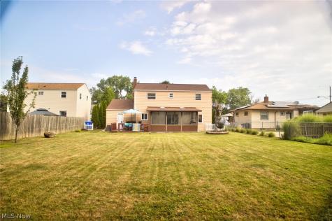14065 Heatherwood Drive Brook Park OH 44142