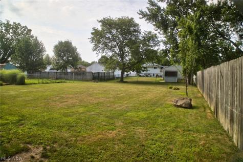 14065 Heatherwood Drive Brook Park OH 44142
