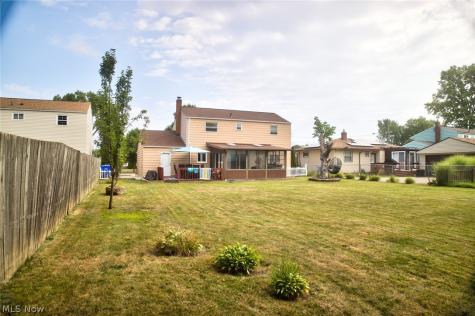 14065 Heatherwood Drive Brook Park OH 44142