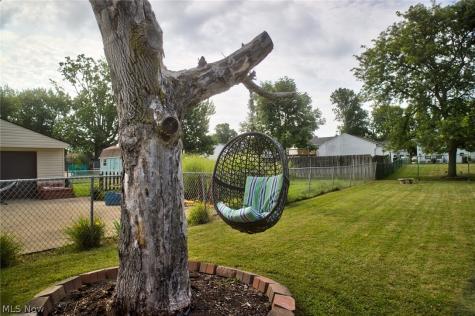 14065 Heatherwood Drive Brook Park OH 44142