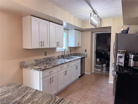 14065 Heatherwood Drive Brook Park OH 44142