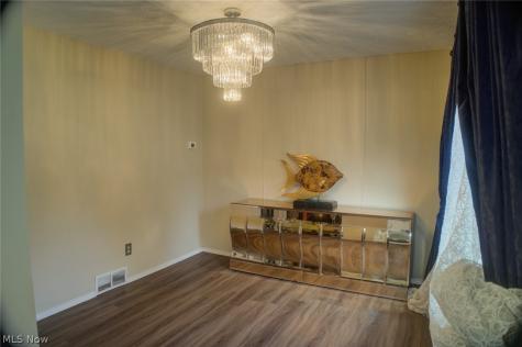 14065 Heatherwood Drive Brook Park OH 44142