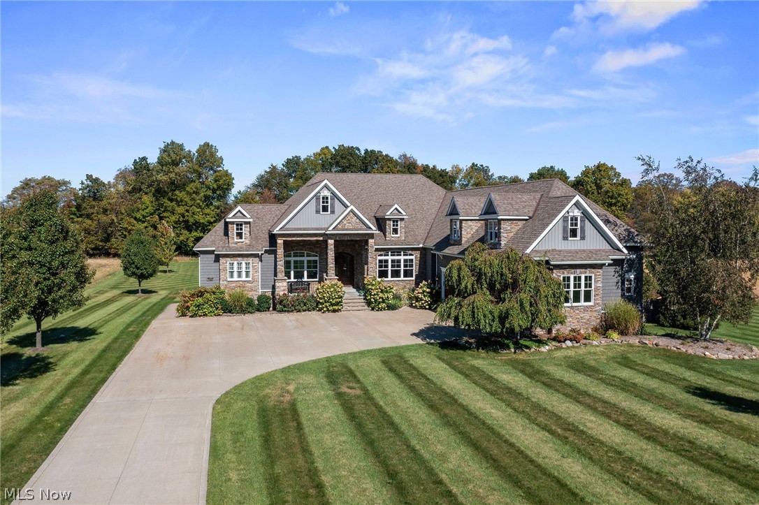 577 Lyonswood Drive Hinckley OH 44233