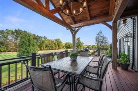 577 Lyonswood Drive Hinckley OH 44233