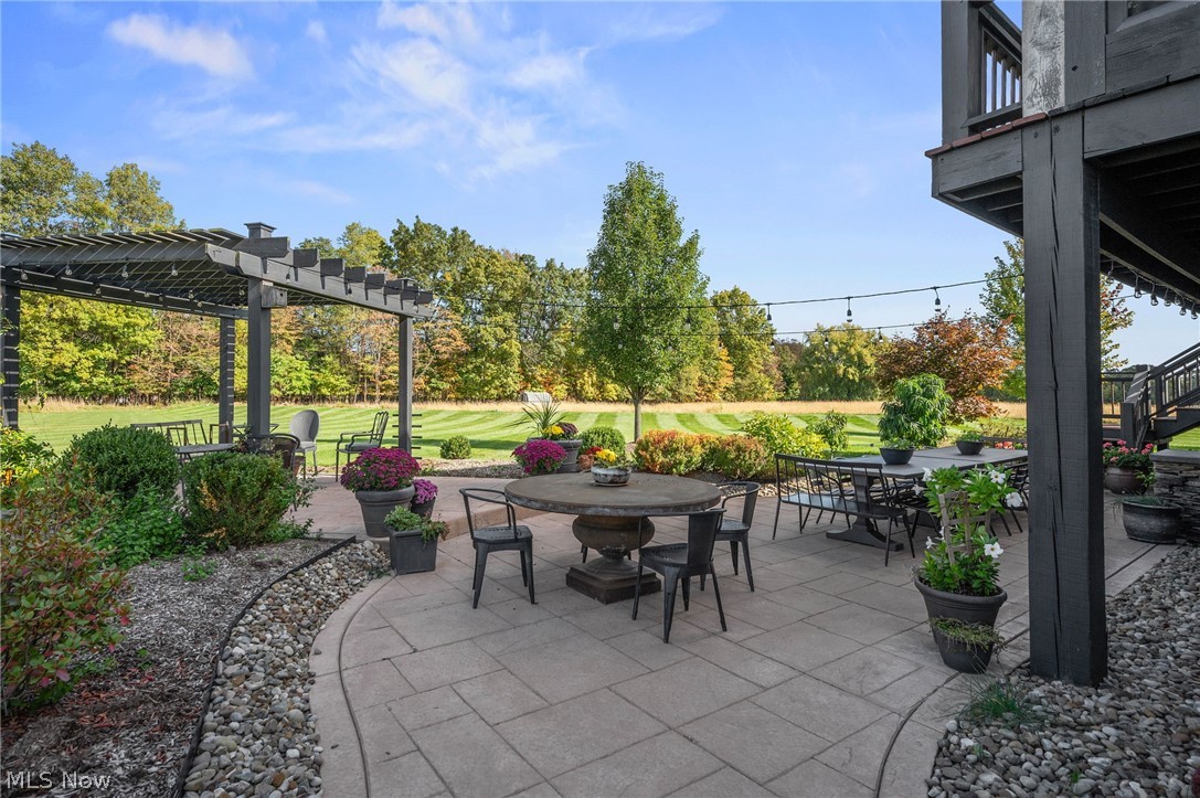 577 Lyonswood Drive Hinckley OH 44233
