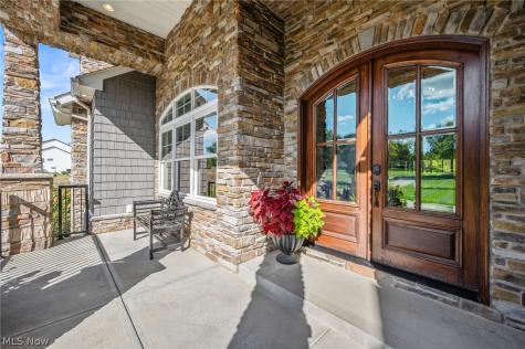577 Lyonswood Drive Hinckley OH 44233