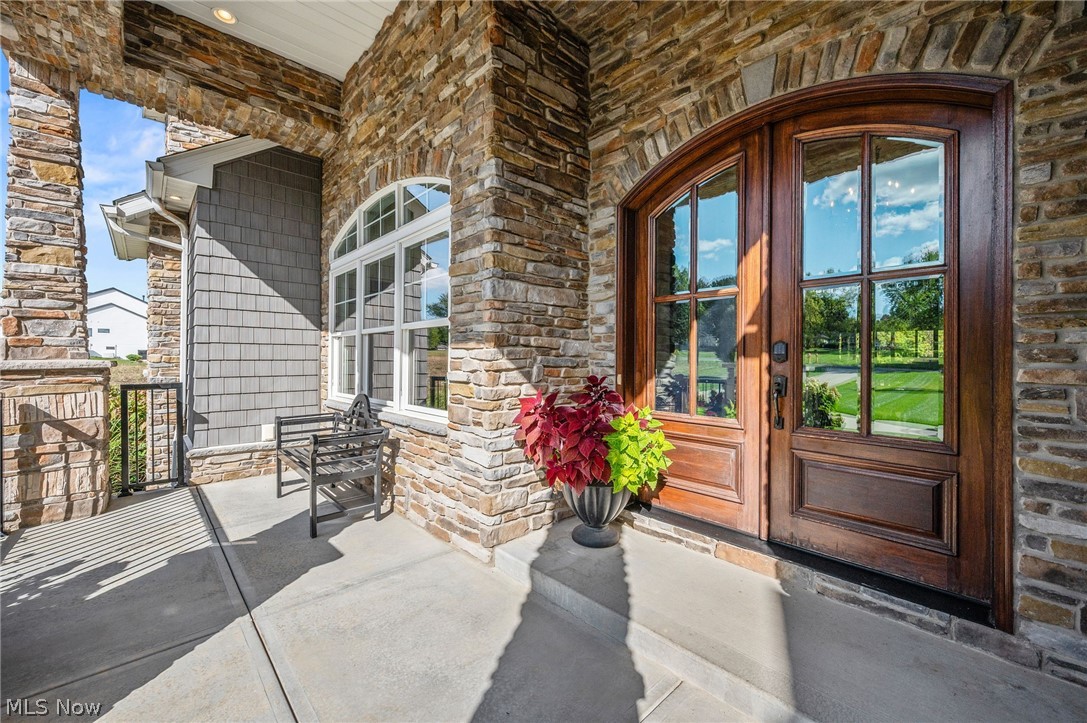 577 Lyonswood Drive Hinckley OH 44233