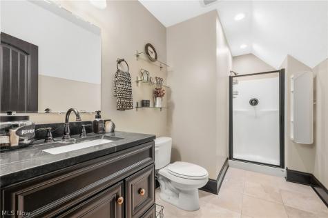 577 Lyonswood Drive Hinckley OH 44233