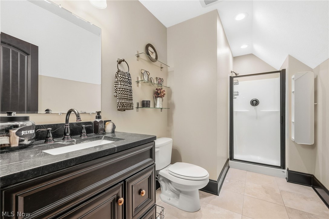 577 Lyonswood Drive Hinckley OH 44233