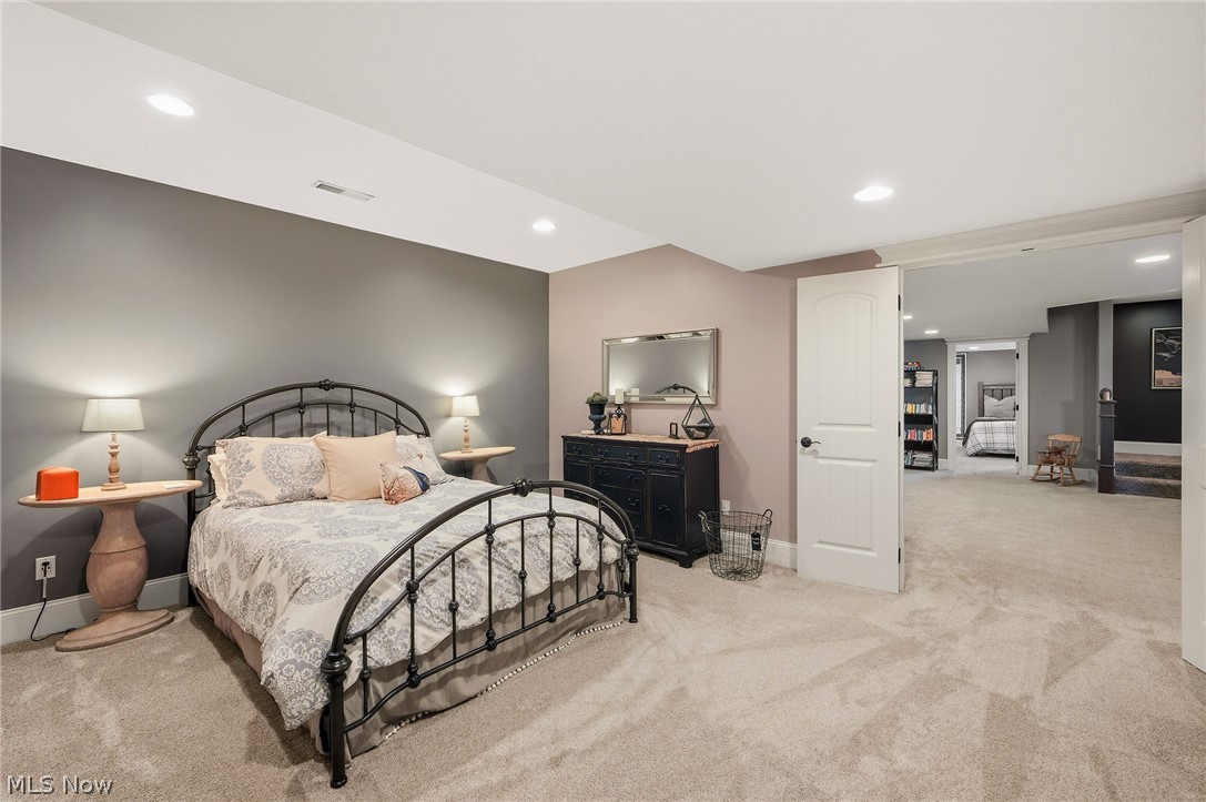 577 Lyonswood Drive Hinckley OH 44233