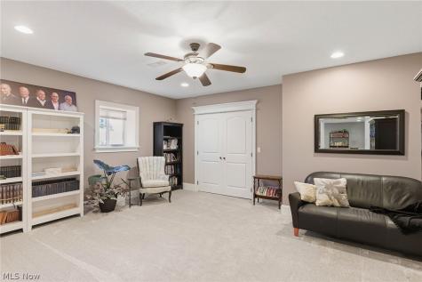 577 Lyonswood Drive Hinckley OH 44233