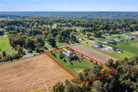 577 Lyonswood Drive Hinckley OH 44233