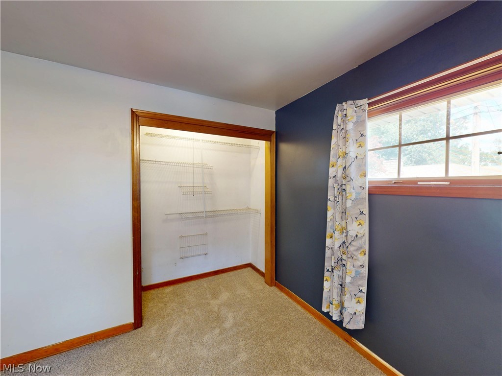 35952 Lakomis Drive Eastlake OH 44095