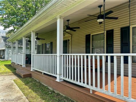2006 Powder Mill Run Youngstown OH 44505