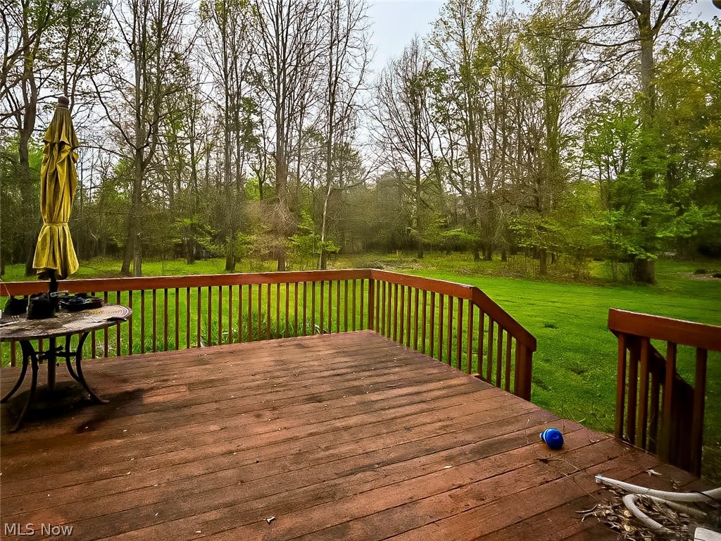 2006 Powder Mill Run Youngstown OH 44505