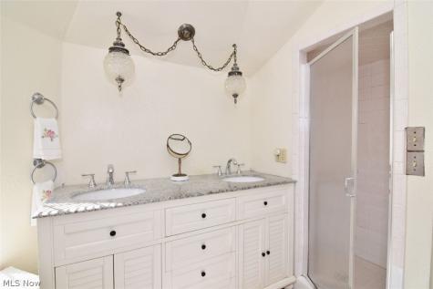 3027 Euclid Heights Boulevard Cleveland Heights OH 44118
