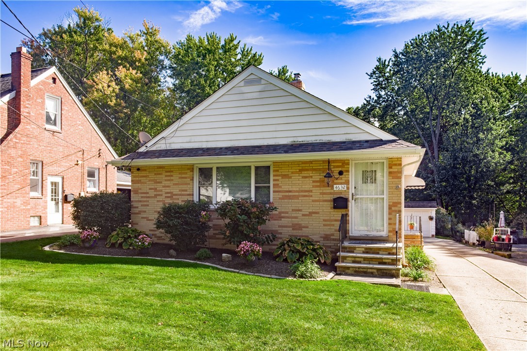 4632 Anderson Road South Euclid OH 44121