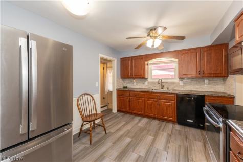 4632 Anderson Road South Euclid OH 44121