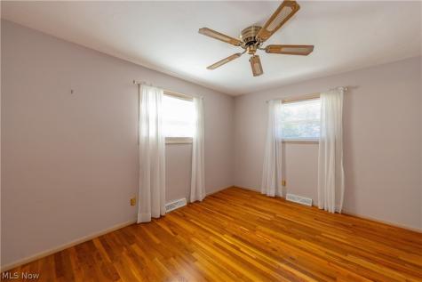 4632 Anderson Road South Euclid OH 44121