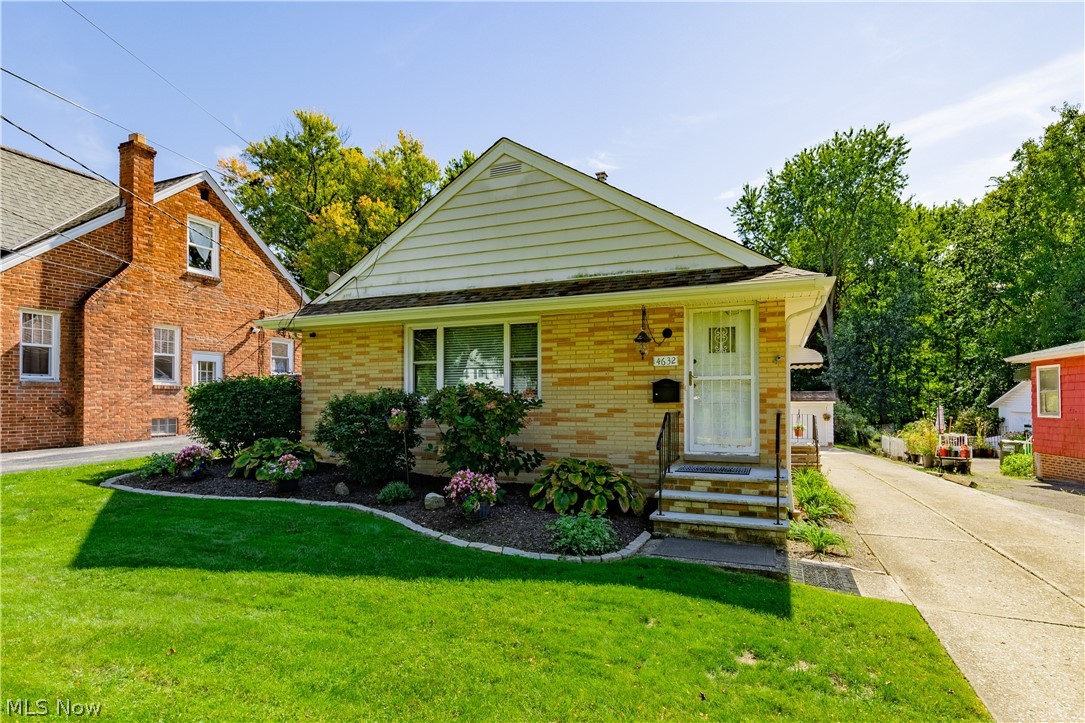 4632 Anderson Road South Euclid OH 44121