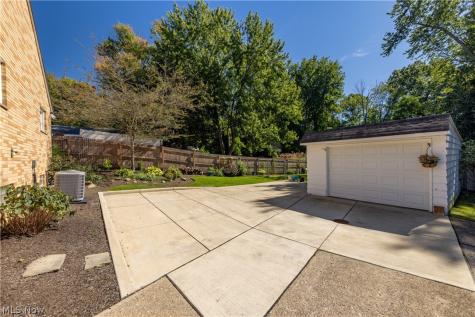 4632 Anderson Road South Euclid OH 44121