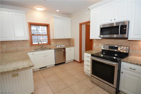 5301 Markwood Court Valley City OH 44280