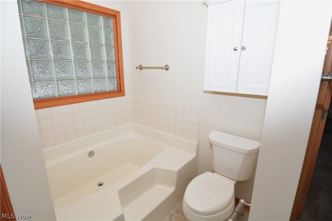 5301 Markwood Court Valley City OH 44280