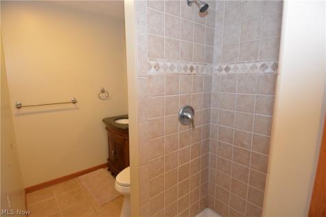 5301 Markwood Court Valley City OH 44280