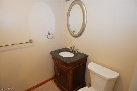 5301 Markwood Court Valley City OH 44280