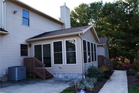 5301 Markwood Court Valley City OH 44280