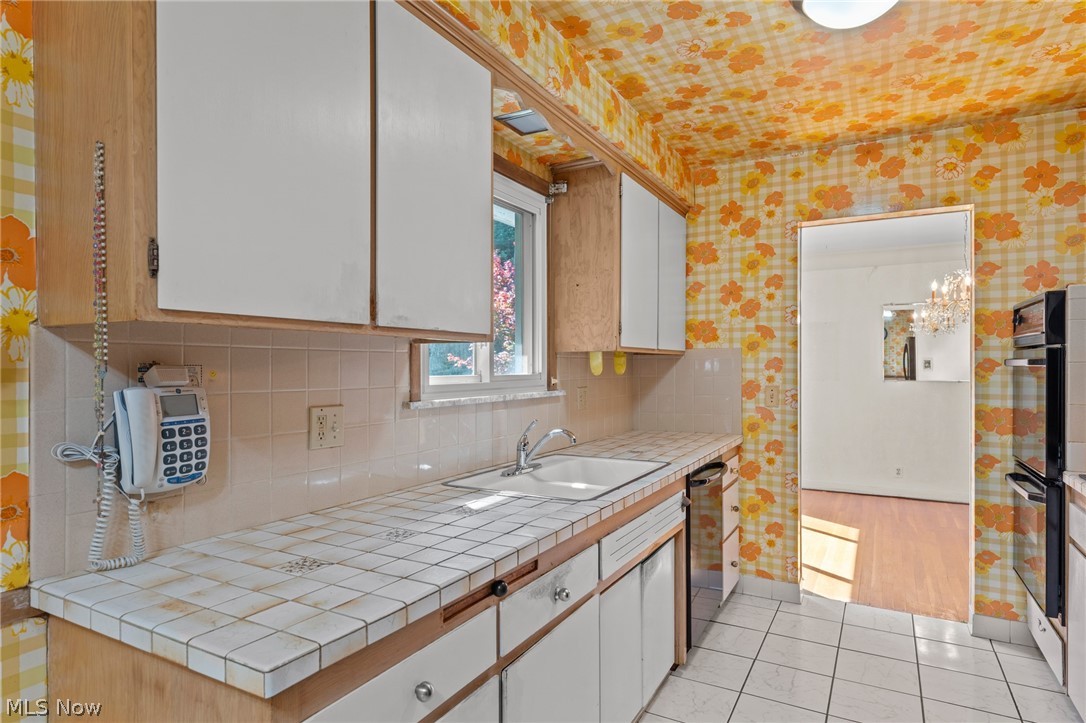 6616 Kingswood Drive Mayfield Heights OH 44124