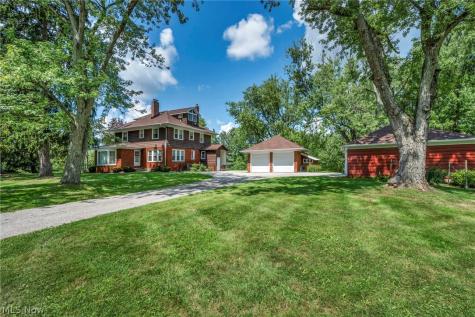 1161 Broadway Avenue Bedford OH 44146