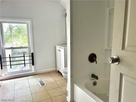 10402 Shale Avenue Cleveland OH 44104