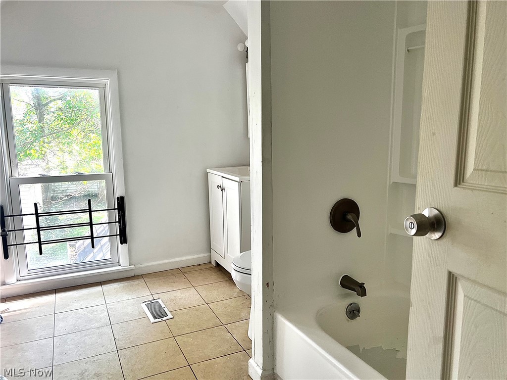 10402 Shale Avenue Cleveland OH 44104