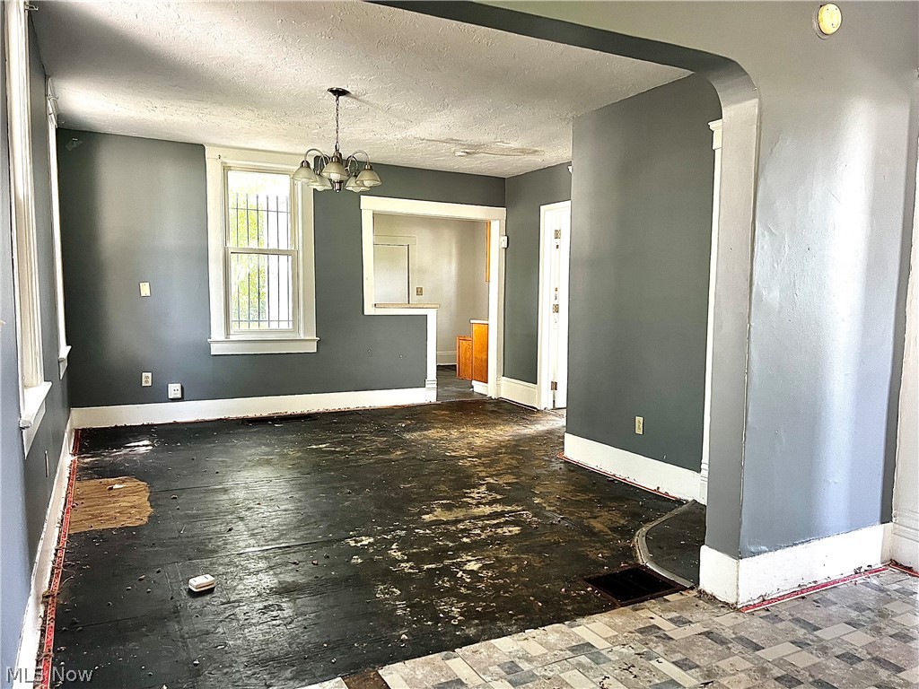 10402 Shale Avenue Cleveland OH 44104