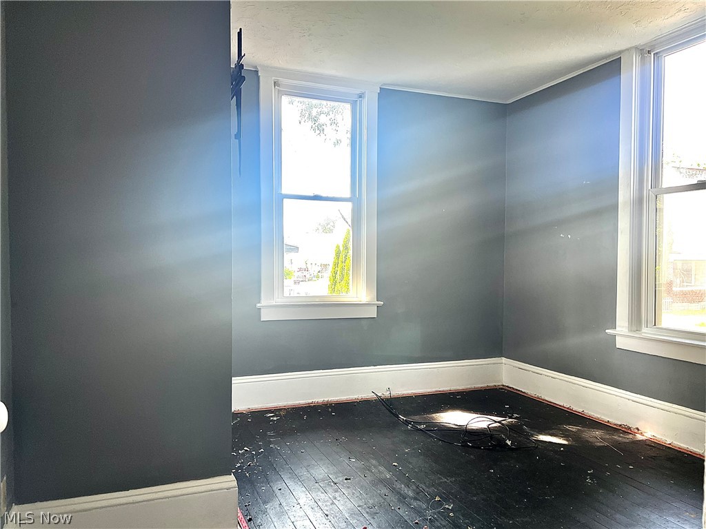 10402 Shale Avenue Cleveland OH 44104