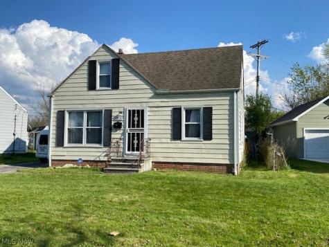 3815 E 186th Street Cleveland OH 44122