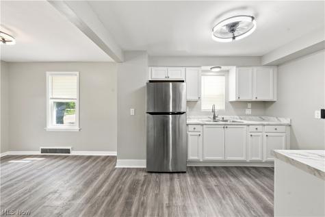 418 Missouri Avenue Lorain OH 44052