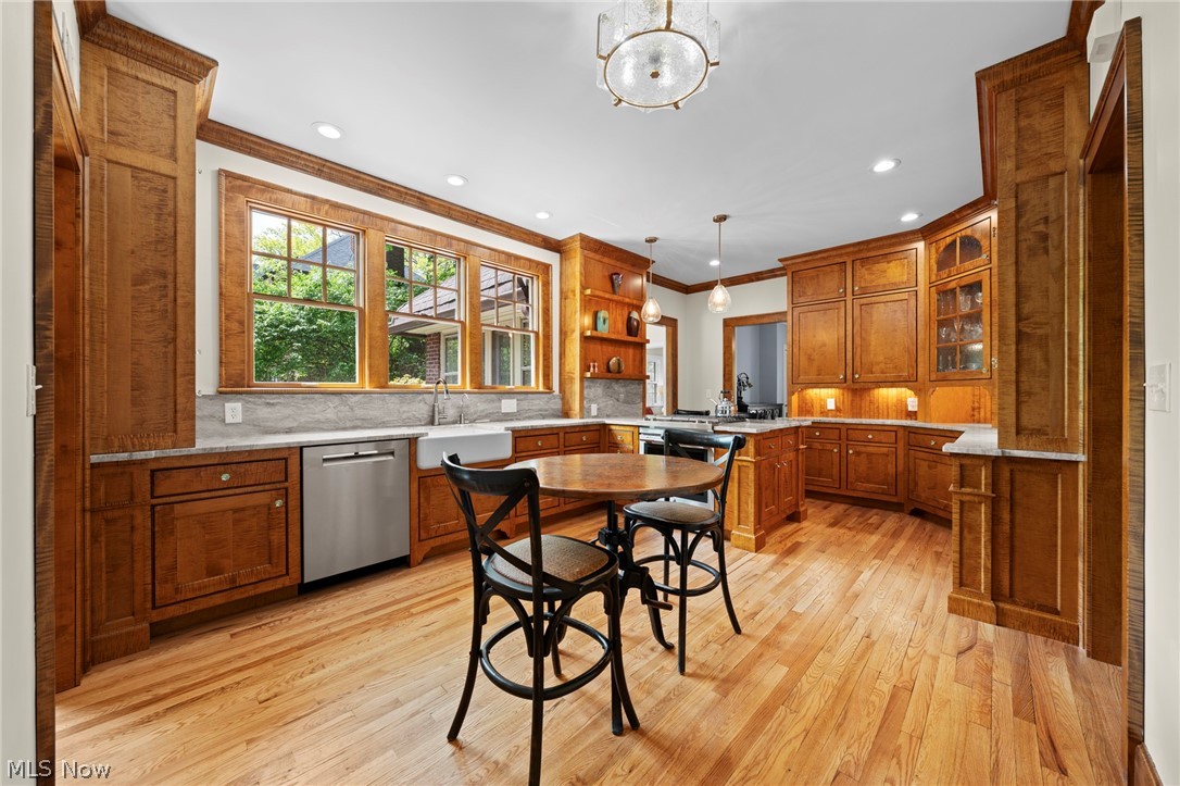 2665 Endicott Road Shaker Heights OH 44120