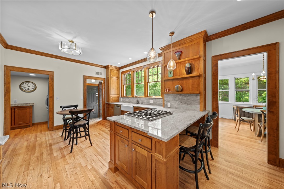 2665 Endicott Road Shaker Heights OH 44120