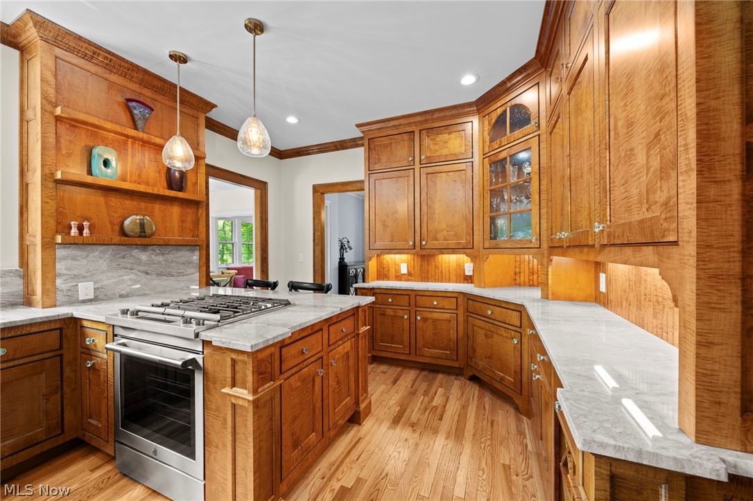 2665 Endicott Road Shaker Heights OH 44120