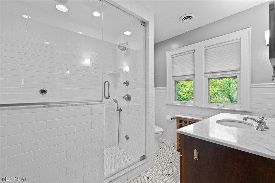 2665 Endicott Road Shaker Heights OH 44120