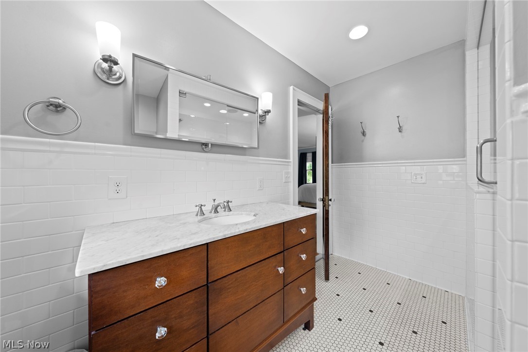 2665 Endicott Road Shaker Heights OH 44120