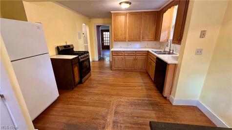 3582 Meadowbrook Boulevard University Heights OH 44118