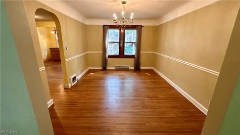 3582 Meadowbrook Boulevard University Heights OH 44118