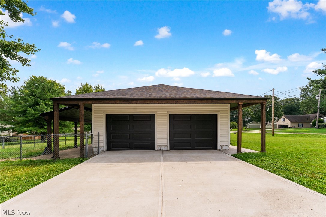 309 North Road SE Warren OH 44484