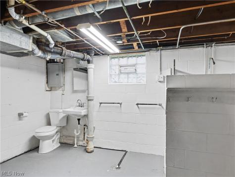 335 E Huston Street Barberton OH 44203
