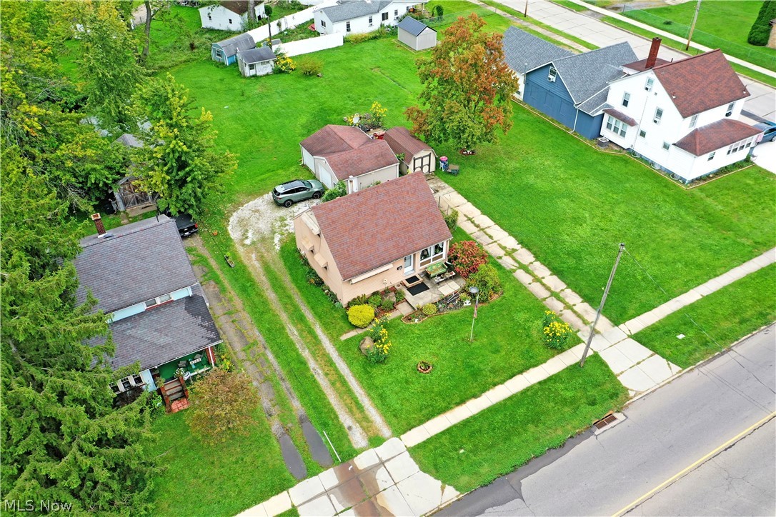 2130 Parkman Road NW Warren OH 44485